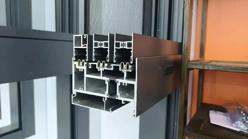 Распашное окно с терморазрывом FR-1